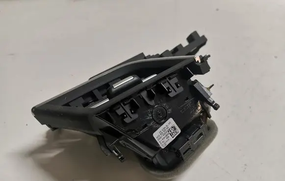 Audi Q7 4M Dashboard side air vent grill/cover trim 4M2820902AS