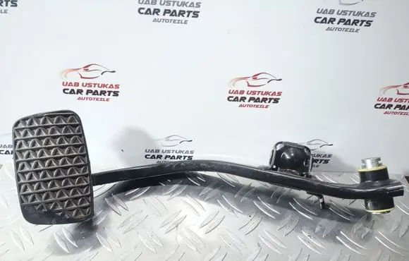 Opel Insignia A Brake pedal 1022890242