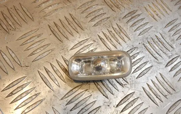 Audi A4 S4 B7 8E 8H Front fender indicator light 8E0949127 3771