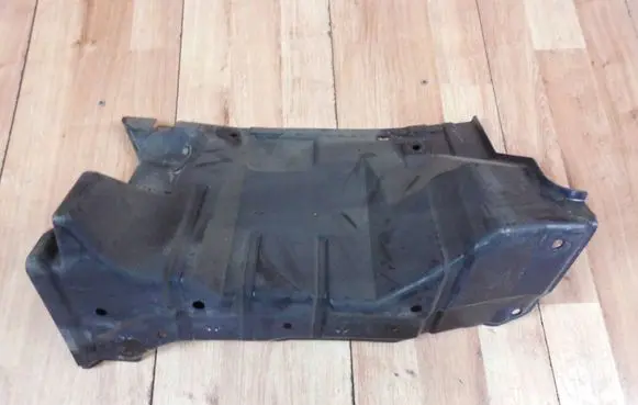 Mitsubishi Outlander Engine splash shield/under tray 5370B828