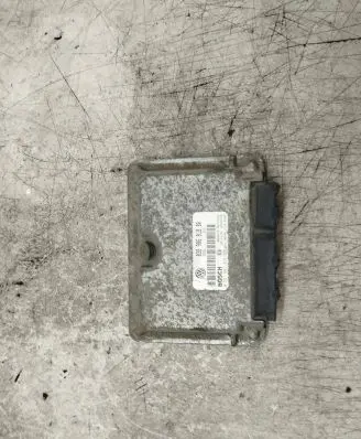 Skoda Octavia Mk1 (1U) Engine control unit/module 038906018BR 28SA3733 0281001850