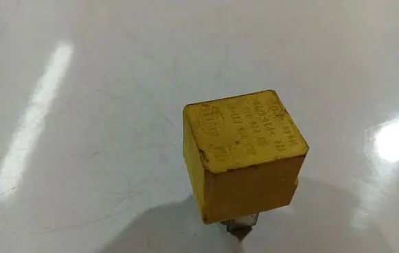 Opel Zafira B Other relay 4RA00779306