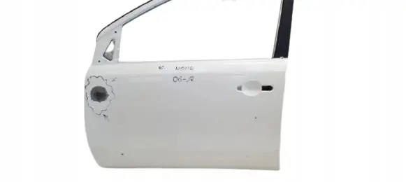 Nissan Note (E11) Front door