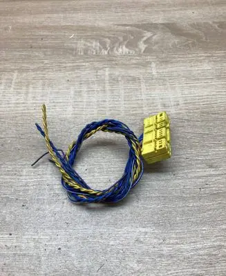 BMW 3 E90 E91 Plug wire 8373310