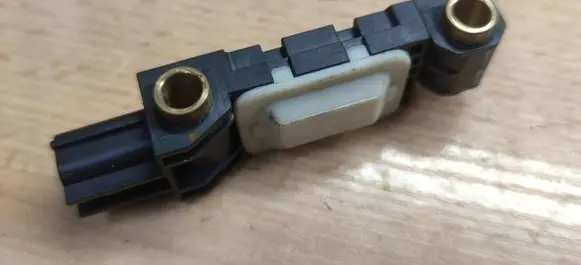 Audi A4 S4 B7 8E 8H Airbag deployment crash/impact sensor 8E0959643B 6332AR8401602A20 01971227060