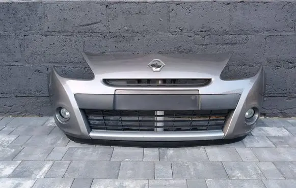 Renault Clio III Front bumper 8200799930 620226983R