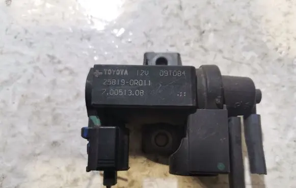 Toyota Auris 150 Turbo solenoid valve 258190R011