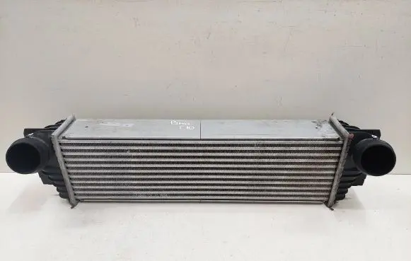 BMW 3 F30 F35 F31 Intercooler radiator 96100 2021W29