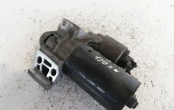 BMW 5 F10 F11 Starter motor 0001148020
