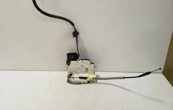 Audi e-tron Front door lock 4K1837016J