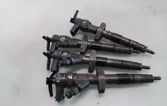 Renault Laguna II Fuel injectors set 0445118084