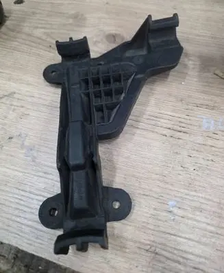 Audi A6 S6 C4 4A Rear bumper mounting bracket 4A0807484