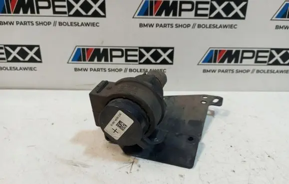 BMW 5 F10 F11 Electric auxiliary coolant/water pump 9021808A
