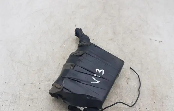 Toyota Avensis T220 Alarm control unit/module 2231 2468834 E50I