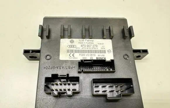 Audi Q7 4L Comfort/convenience module 4F0907279 4F0910279K F005V00619