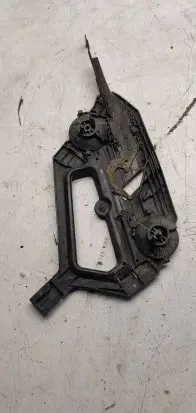 Skoda Octavia Mk2 (1Z) Headlight/headlamp mounting bracket