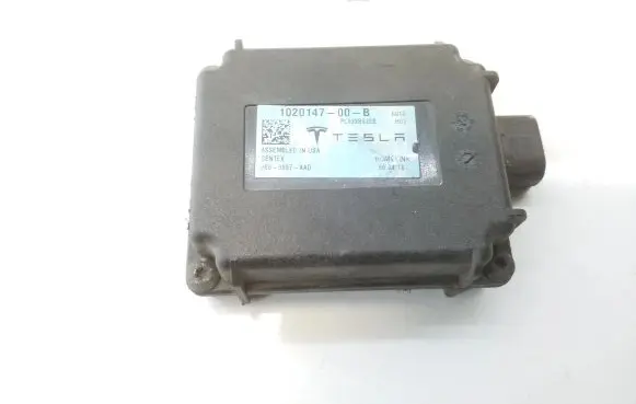 Tesla Model S Other control units/modules 102014700B