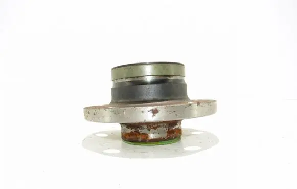 Volkswagen Polo V 6R Rear wheel hub 2DACF028G2