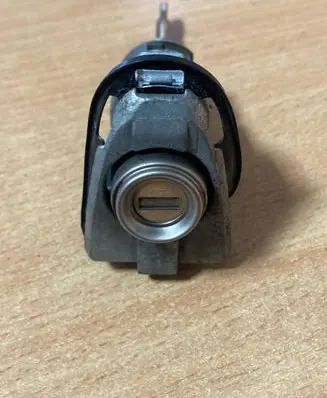 Hyundai Santa Fe Front door lock (next to the handle) 