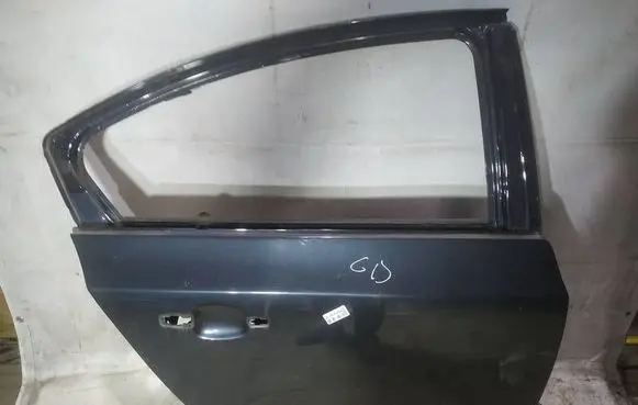 Rear door
