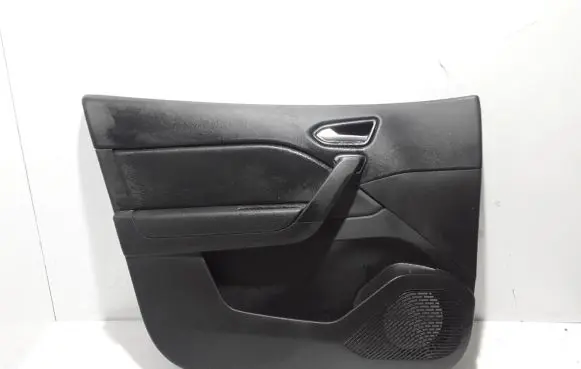 Renault Captur II Front door card panel trim 809018170R