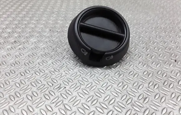 Headlight level height control switch