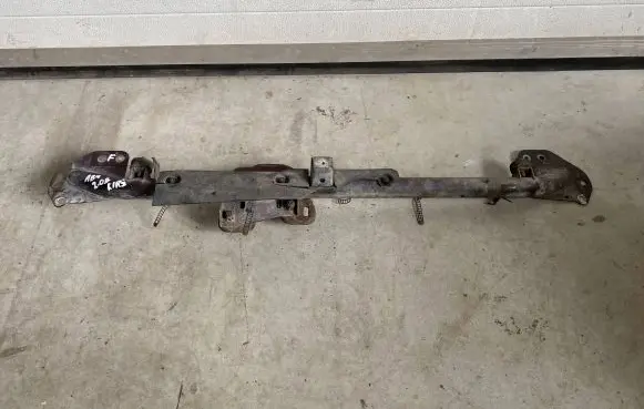 Audi 80 90 S2 B4 Front bumper cross member 8AD805651