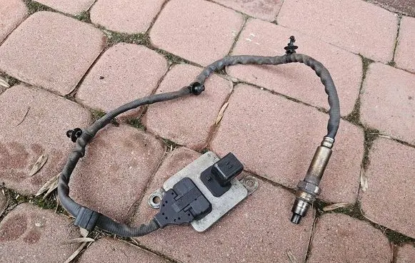 Opel Zafira C Lambda probe sensor 55598161