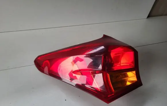 Toyota Auris E180 Rear/tail lights