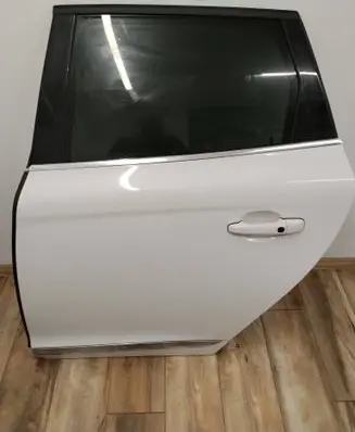 Volvo XC60 Rear door