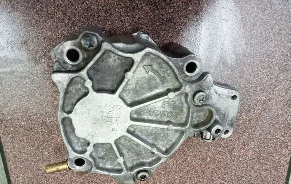 Citroen C-Crosser Vacuum pump D1711B