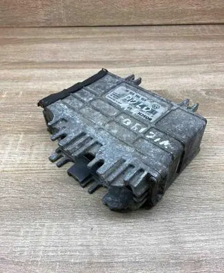 Volkswagen Polo III 6N 6N2 6NF Engine control unit/module ECU 030906026AK 0261203744