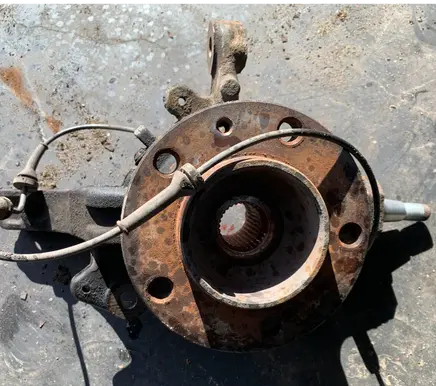 Renault Master III Front wheel hub spindle knuckle
