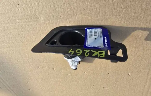 Volvo V60 Headlight washer nozzle holder 31690536