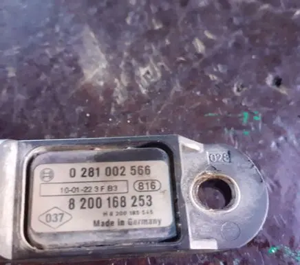 Renault Master II Air pressure sensor 0281002566