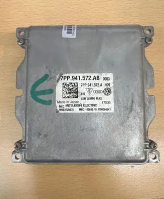 Audi Q7 4M Headlight ballast module Xenon 7PP941572AB W003T25075 7PP941572A