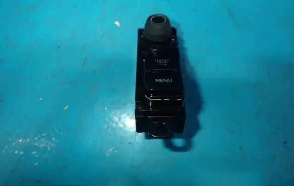Peugeot 208 I Multifunctional control switch/knob 96758773XU B6688