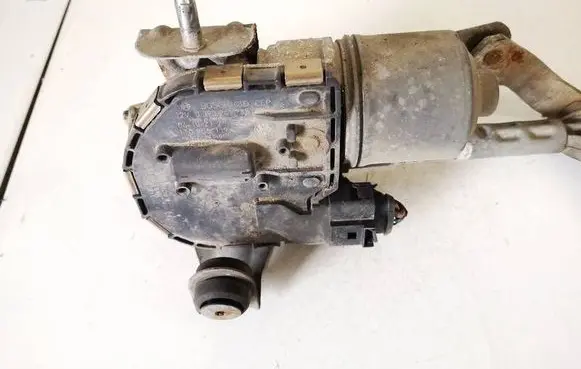 Volkswagen Touran I Wiper motor 1t0955119c 0390241785