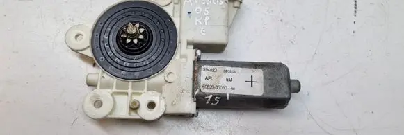 Toyota Avensis T250 Front door window regulator motor 6982005050