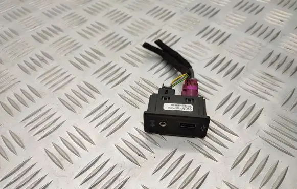 USB socket connector