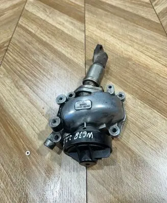 Mercedes-Benz Vito Viano W638 EGR valve A6110900954