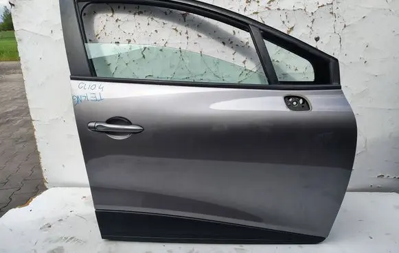 Renault Clio IV Front door 