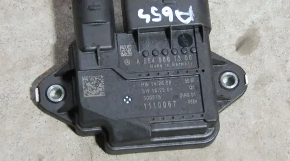 Mercedes-Benz E W213 Glow plug pre-heat relay A6549001300