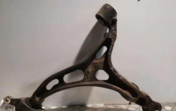 Jeep Grand Cherokee Front lower control arm/wishbone 68022605AD
