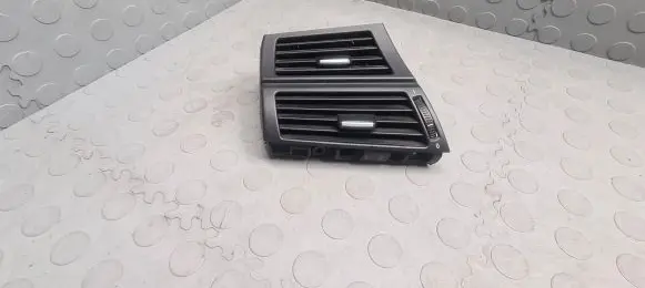 BMW X5 E70 Dashboard side air vent grill/cover trim 7161803