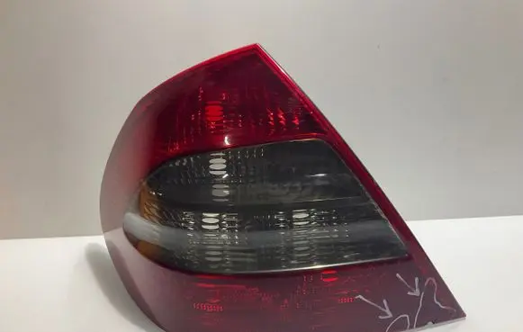 Mercedes-Benz E W211 Rear/tail lights A2118202364 334507 51771520