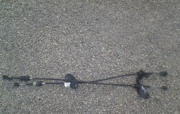 Gear shift cable linkage