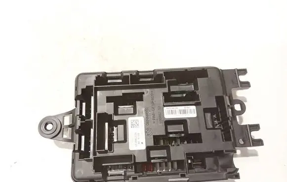 BMW 3 F30 F35 F31 Fuse box set 933788001 6114v8