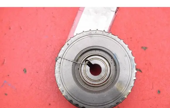 Toyota Yaris Crankshaft pulley 1305047040