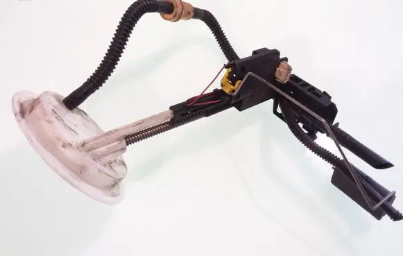 BMW 5 E60 E61 Fuel level sensor 0580303042 6765849